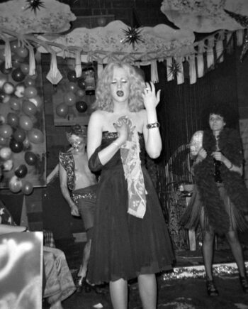 Albert "Scopin" Schöpflin – Glamorous Party at the Chelsea, the Warhol Crowd