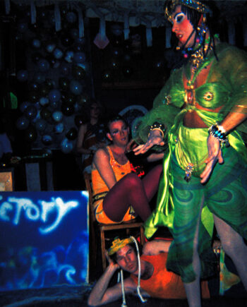 Albert "Scopin" Schöpflin – Szene aus "Vain Victory" (Warhol Crowd)